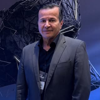Dr. Arthur Barros